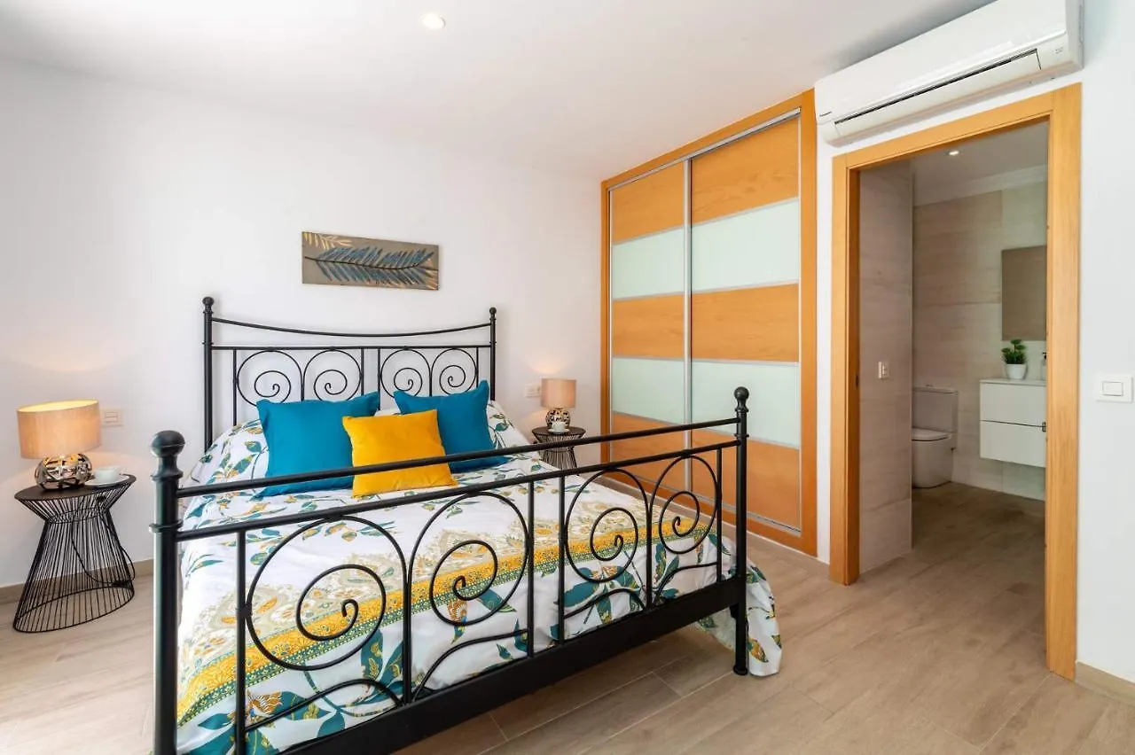 Villa Ruben by Villa Plus Puerto del Carmen  Spanien