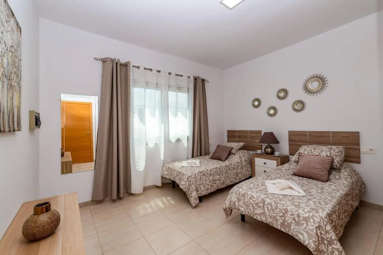 Villa Ruben by Villa Plus Puerto del Carmen  Spanien